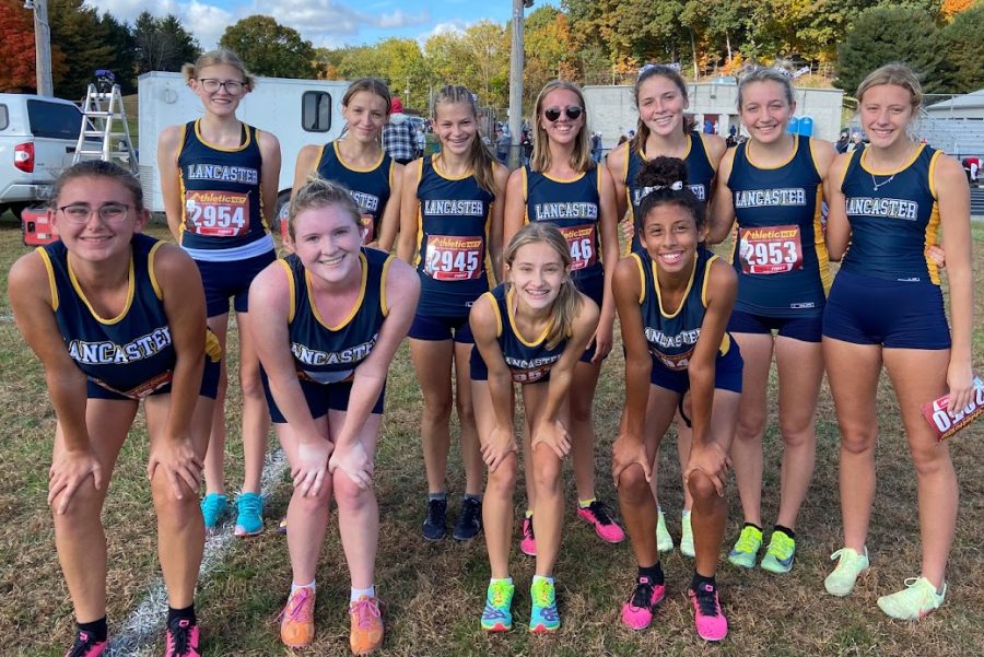 2022 - 2023 LHS girls cross country team. Photo courtesy of Tripp.